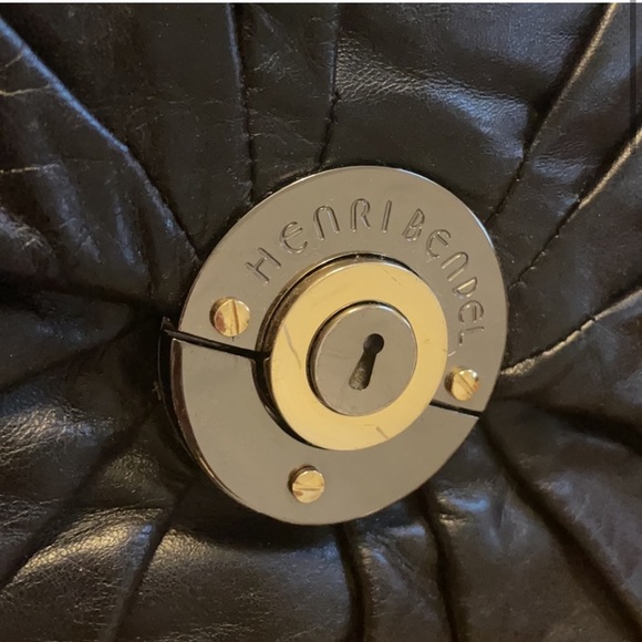 Henri Bendel✨Push Lock convertible clutch/crossbody - Picture 7 of 10